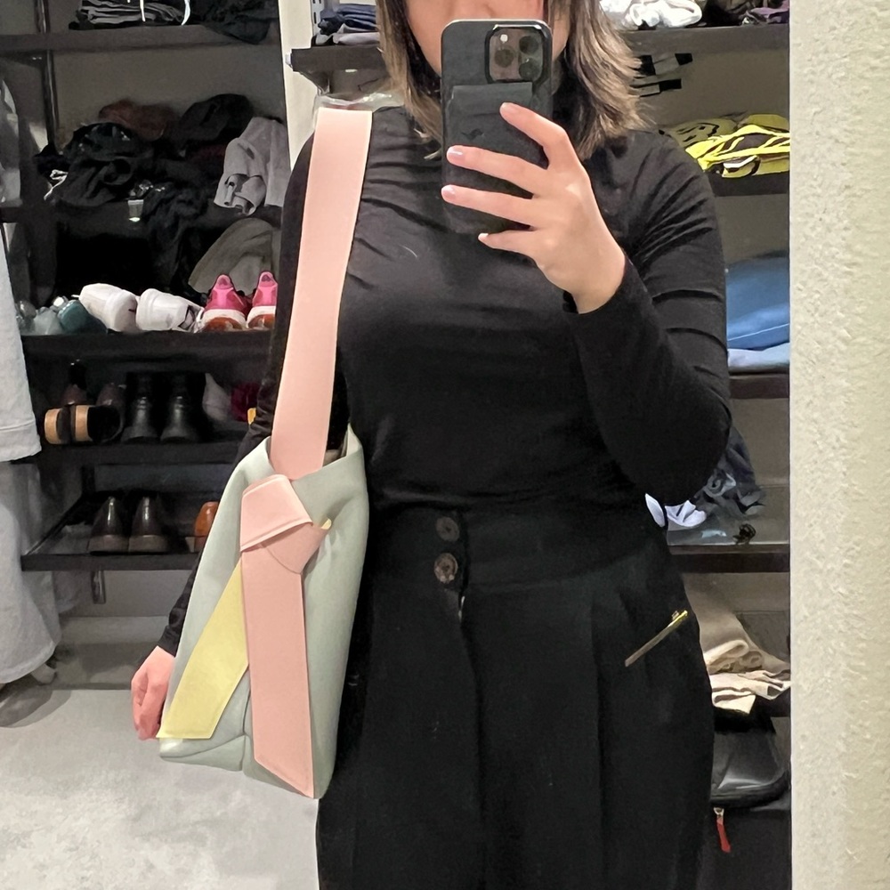 Acne Studios Musubi Midi Tote in Pale Blue and Pink - Picture 10 of 15